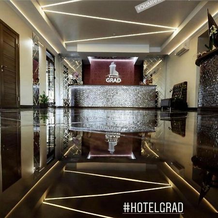 Grad Hotel Ashmyany Esterno foto