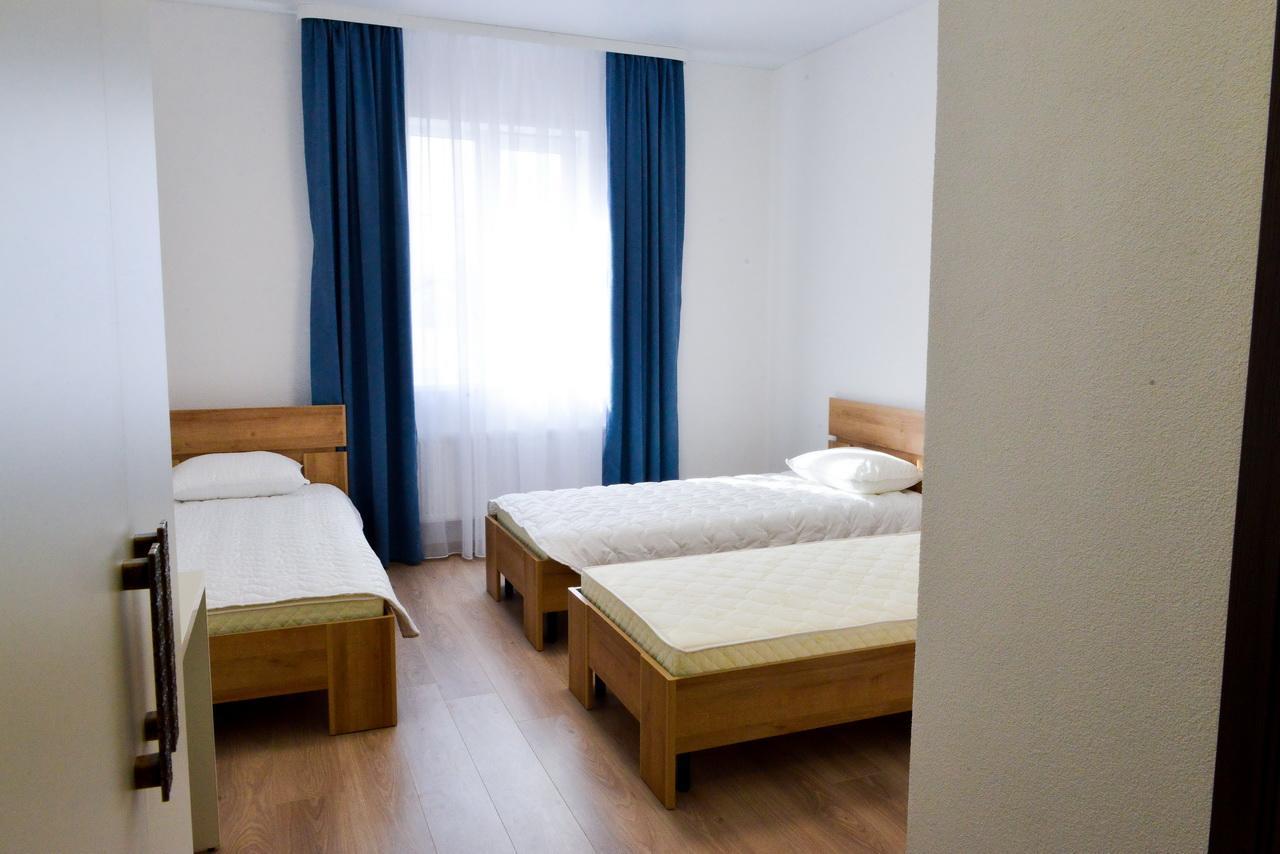 Grad Hotel Ashmyany Esterno foto