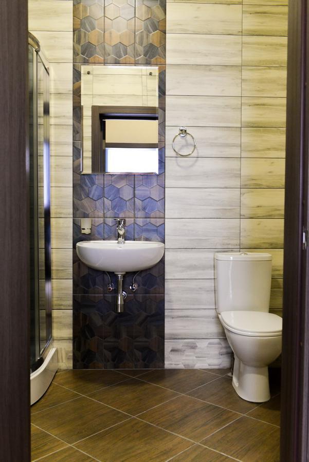 Grad Hotel Ashmyany Esterno foto