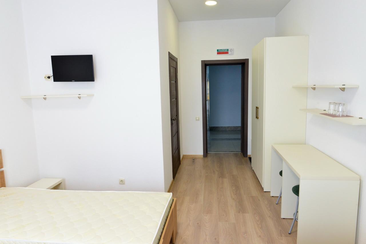 Grad Hotel Ashmyany Esterno foto