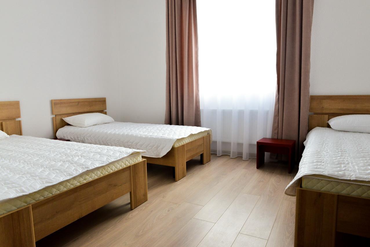 Grad Hotel Ashmyany Esterno foto